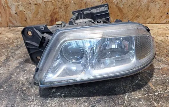 Alfa Romeo 166 Headlight/headlamp