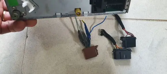 Audi A4 S4 B6 8E 8H Sound system wiring loom 8E0035186J