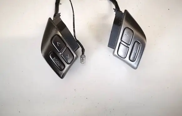 Subaru Outback Steering wheel buttons/switches 15a694