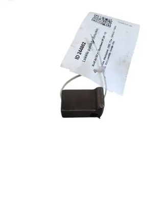 Audi A3 S3 A3 Sportback 8P Fuel Injector clamp holder 