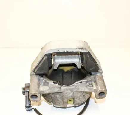 Audi A4 S4 B9 8W Engine mount bracket 4G0199381LH