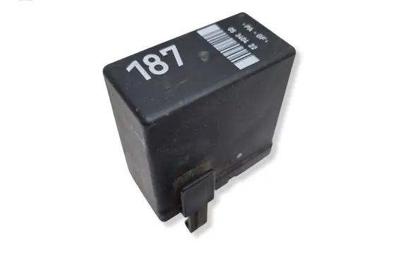 Volkswagen Polo III 6N 6N2 6NF Other relay 028906125B