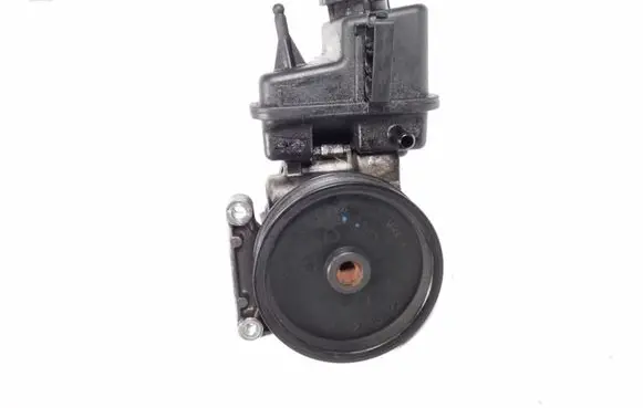 Mercedes-Benz SLK R172 Power steering pump A0064664701
