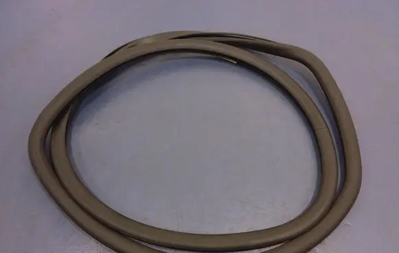 Volkswagen Phaeton Front door rubber seal 3D4867368J