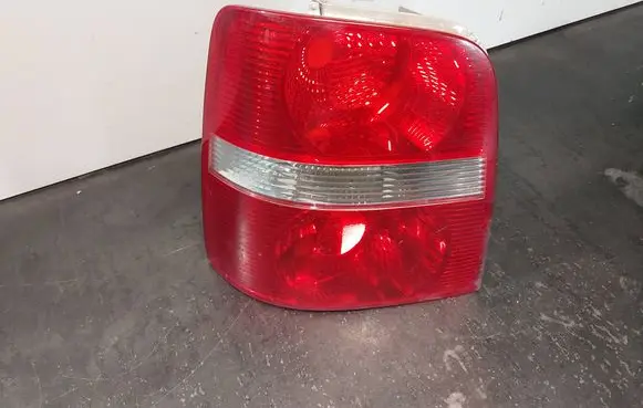 Volkswagen Touran I Rear/tail lights 1T0945095F 1T0945111B