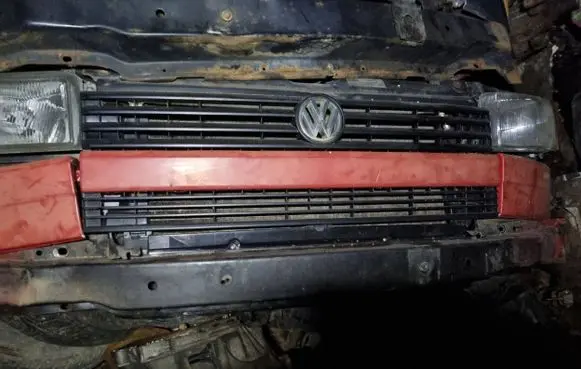 Volkswagen Transporter - Caravelle T4 Front bodywork piece 