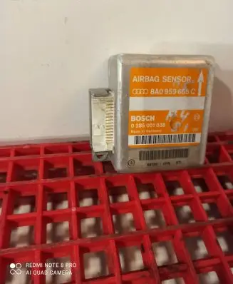 Audi A4 S4 B5 8D Airbag control unit/module 8A0959655C 96T32111058 0285001038