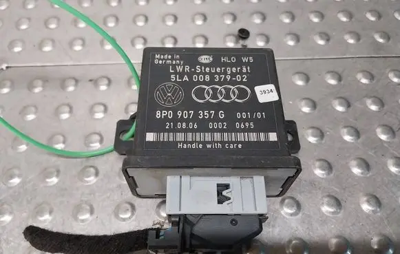 Audi A3 S3 8P Light module LCM 8P0907357G