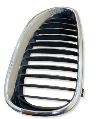 BMW 5 E60 E61 Front grill 7027062 7065702