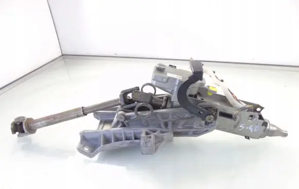 Volvo V50 Steering wheel axle P30776213