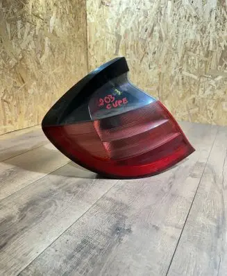 Mercedes-Benz C W203 Rear/tail lights A2038201077 15163100 32C0