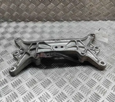 Maserati Quattroporte Gearbox mounting bracket 670001738