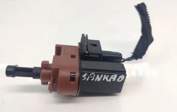 Clutch pedal sensor