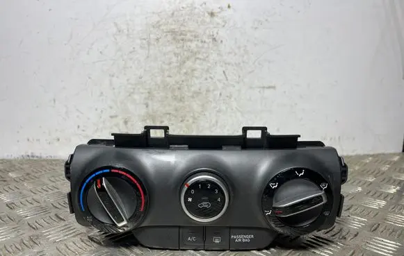 Hyundai Kona I Climate control unit 97250J9910