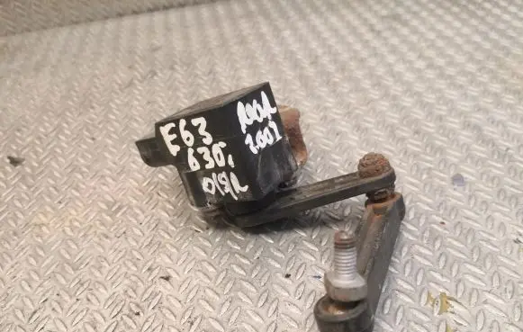 Rear air suspension level height sensor