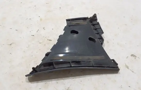 Front bumper mounting bracket