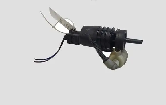Opel Insignia A Windscreen/windshield washer pump 13250357 3240117