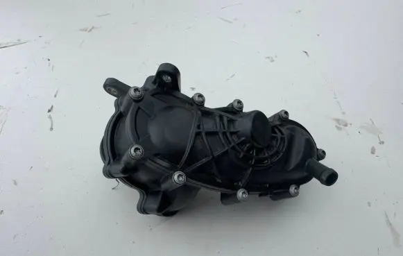 Thermostat/thermostat housing