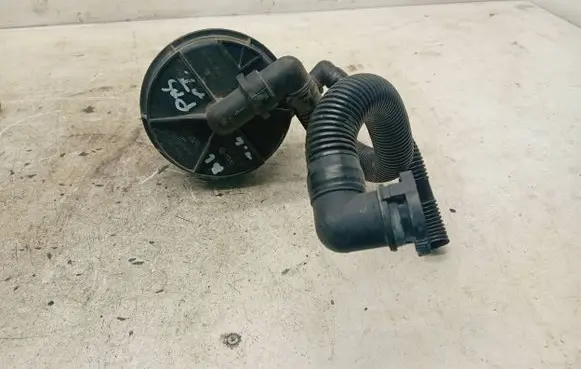 Volkswagen PASSAT B6 Secondary air pump 06A131333C 72293407