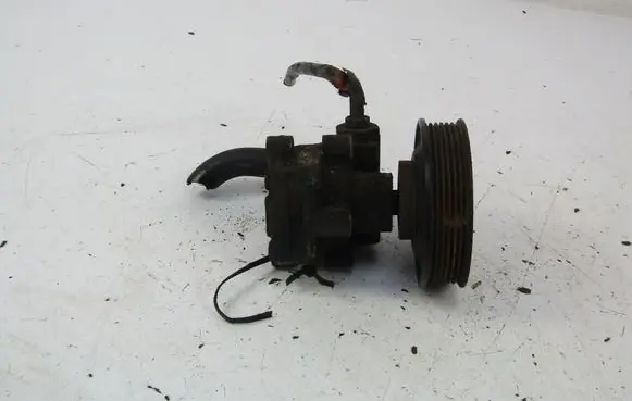 Volkswagen Lupo Power steering pump 