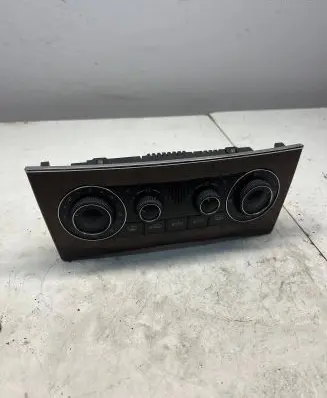 Mercedes-Benz C W203 Climate control unit A2038303085 9140010525
