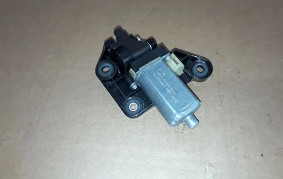 BMW 7 F01 F02 F03 F04 Curtain motor 5135917866901 917866901 58450713