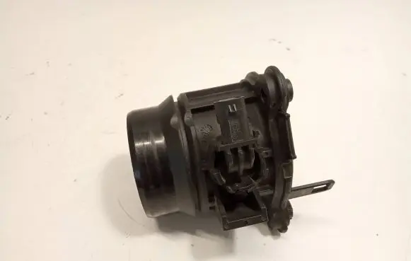 BMW 5 G30 G31 Mass air flow meter 8590724