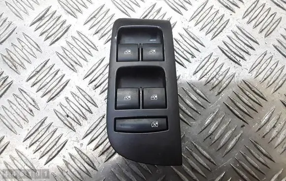 Opel Zafira C Electric window control switch 13305009