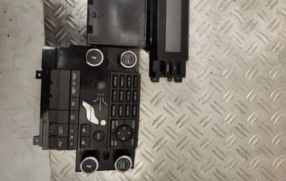 Volvo S80 Climate control unit 30774366 MC042200093