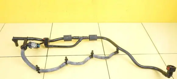 Mercedes-Benz Vito Viano W447 Fuel line pipe PRZELEWY 622951 28SP19