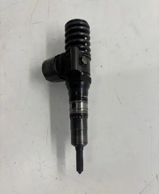 Audi A6 S6 C6 4F Fuel injector 03G130073G 045130073G