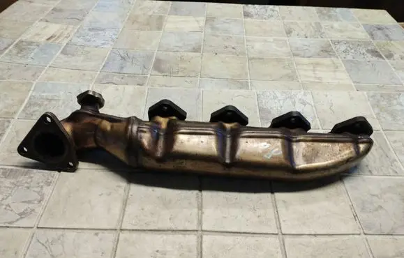 Audi A8 S8 D2 4D Exhaust manifold 057253033E