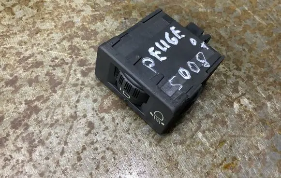 Peugeot 5008 Headlight level height control switch 96366692XT 95835T