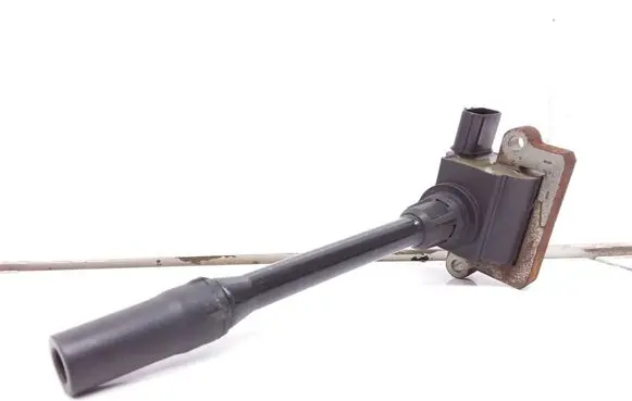High voltage ignition coil