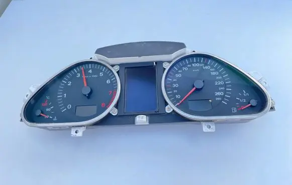 Audi A6 S6 C6 4F Speedometer (instrument cluster) 4F0910900A 4F0920900R