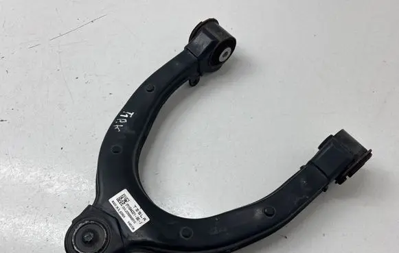 Tesla Model 3 Front upper control arm/wishbone 104432100J LJ22089A00915