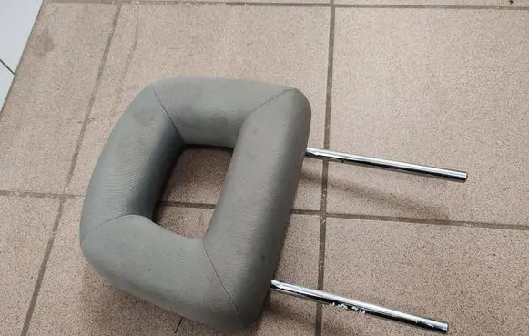 Audi A2 Front seat headrest 