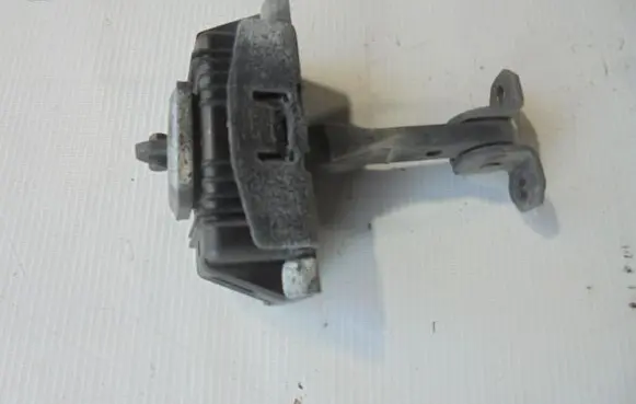 Mercedes-Benz Vito Viano W447 Front door check strap stopper A4477207500