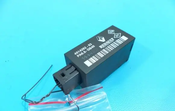 Renault Scenic III - Grand scenic III Central body control module 4514262-03 IMPRK1199024