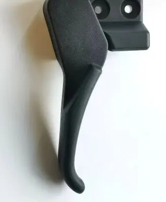 Engine bonnet (hood) release handle