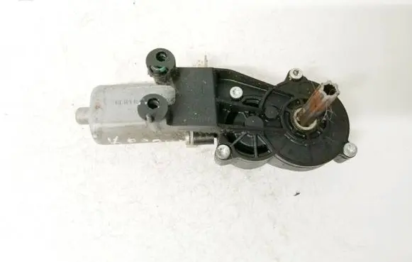 Mercedes-Benz R W251 Seat adjustment motor 0390203211