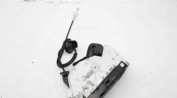 Seat Leon (5F) Coupe door lock (next to the handle) 5K2837015D