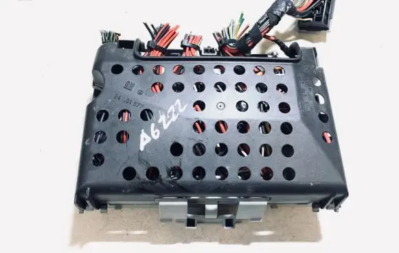 Opel Zafira A Fuse box set 24412497 24431677