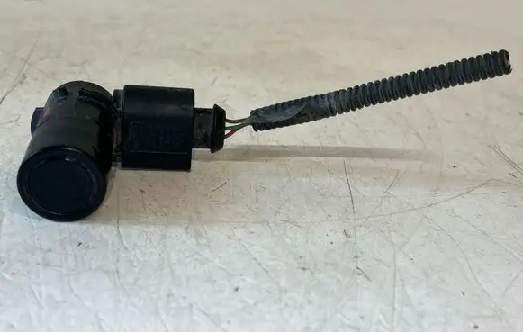Audi A6 S6 C6 4F Parking PDC sensor 687507