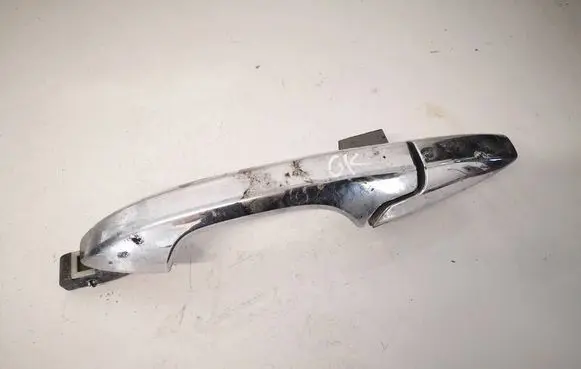 Honda CR-V Front door exterior handle 