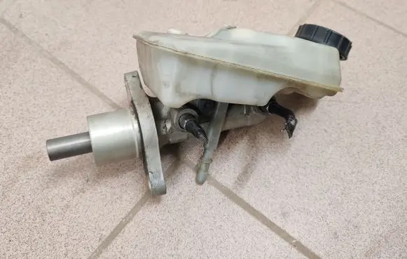 Volvo V50 Master brake cylinder 03350886551