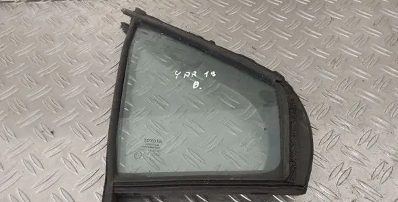 Toyota Yaris Front door vent window glass four-door 43R00097