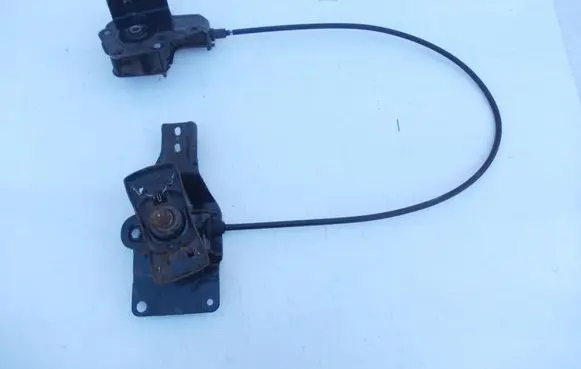Renault Master III Spare wheel mounting bracket 572118927R