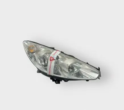 Peugeot 308 Headlight/headlamp 9674039780 28G1112