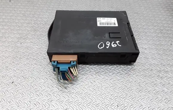 Mercedes-Benz ML W163 Comfort/convenience module A1635452332